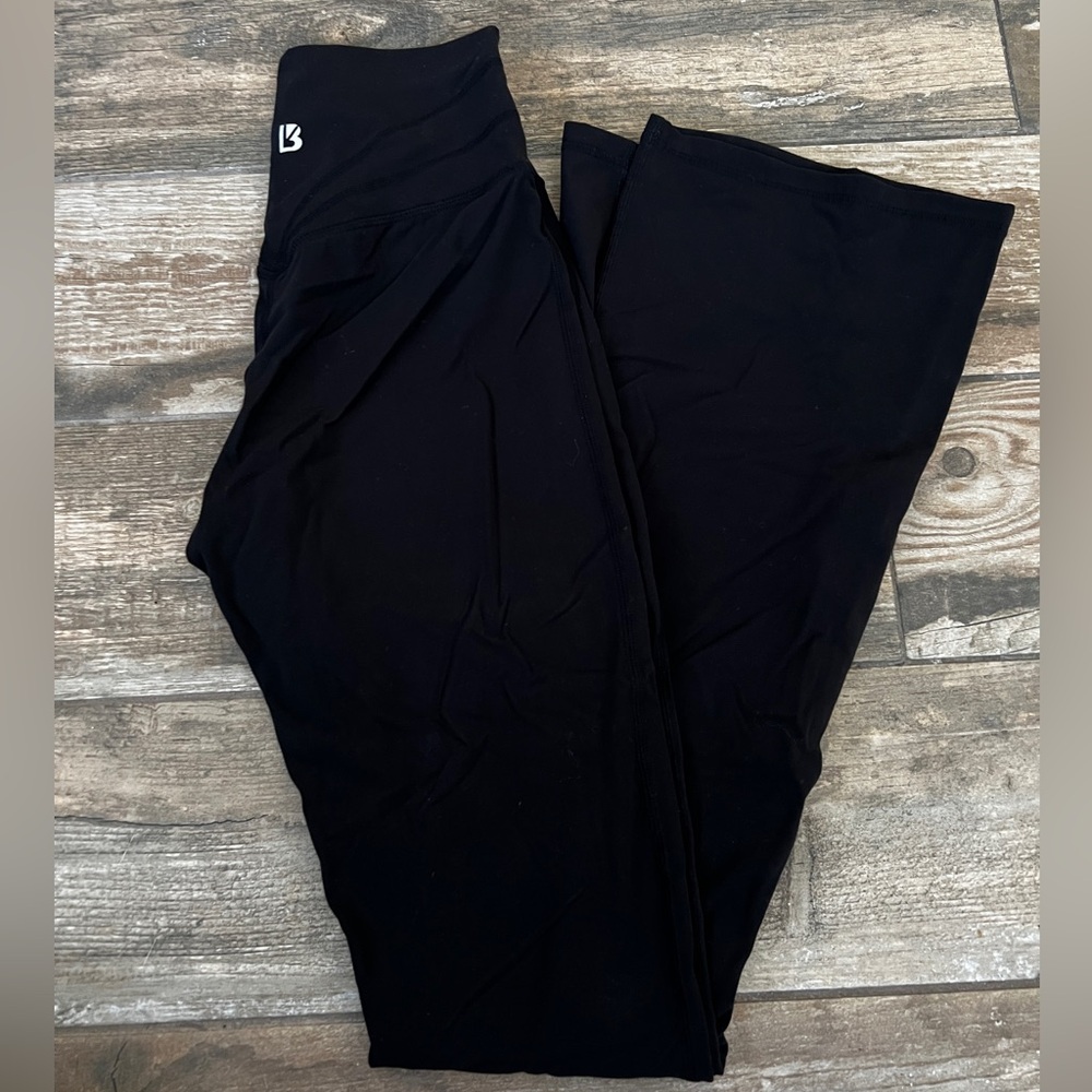 Buffbunny Foxy Flares in Black